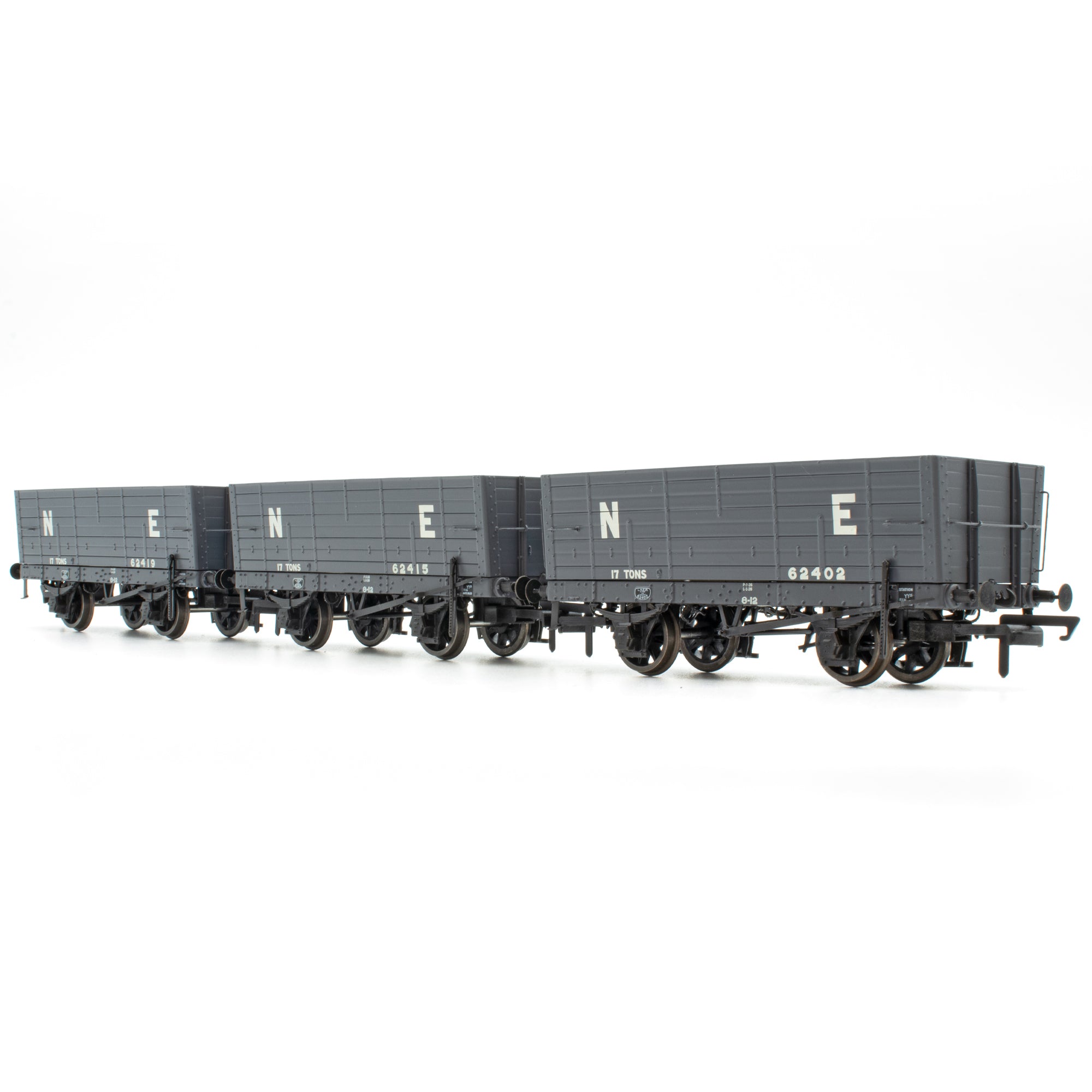 DGM 11 (ex-P6) Hopper - LNER Grey - Triple Pack